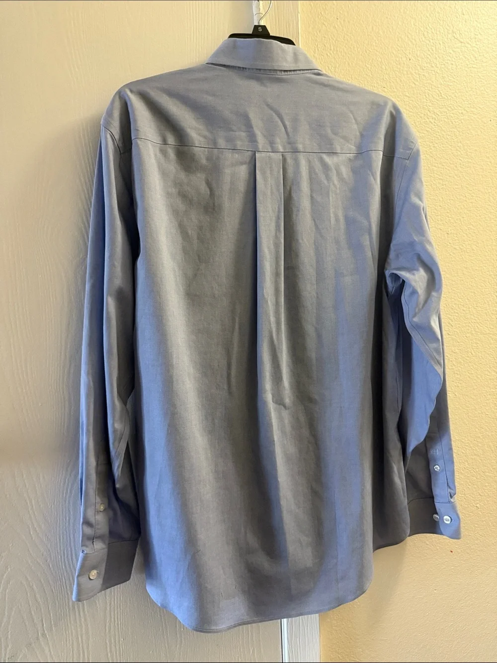 Men's Button-Down Dress Shirt in Light Blue with Chest Pocket